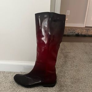 AQUATALIA Womens Boots Tall
Lustrous Red Size 8